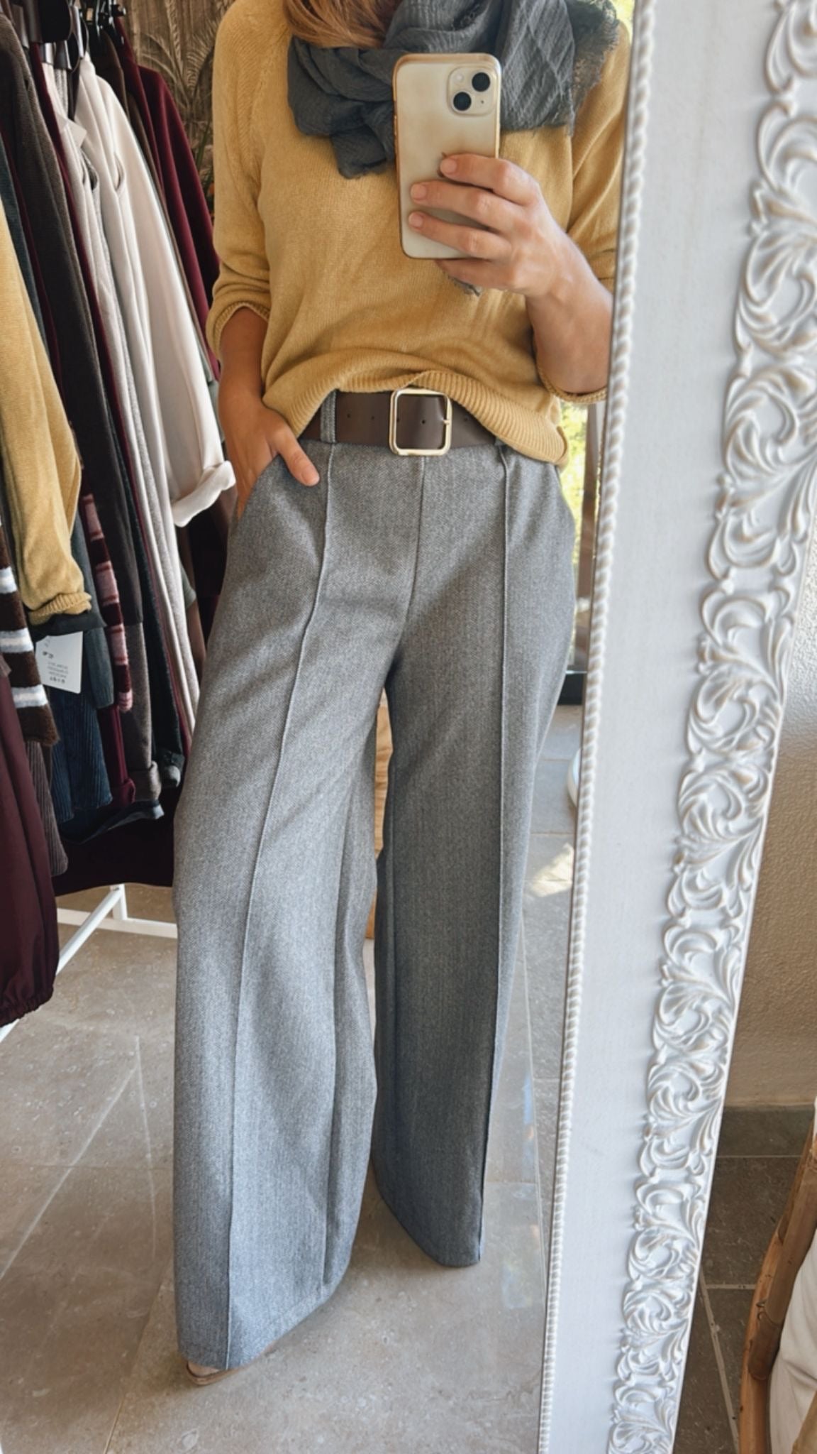 Pantalón gris espiga