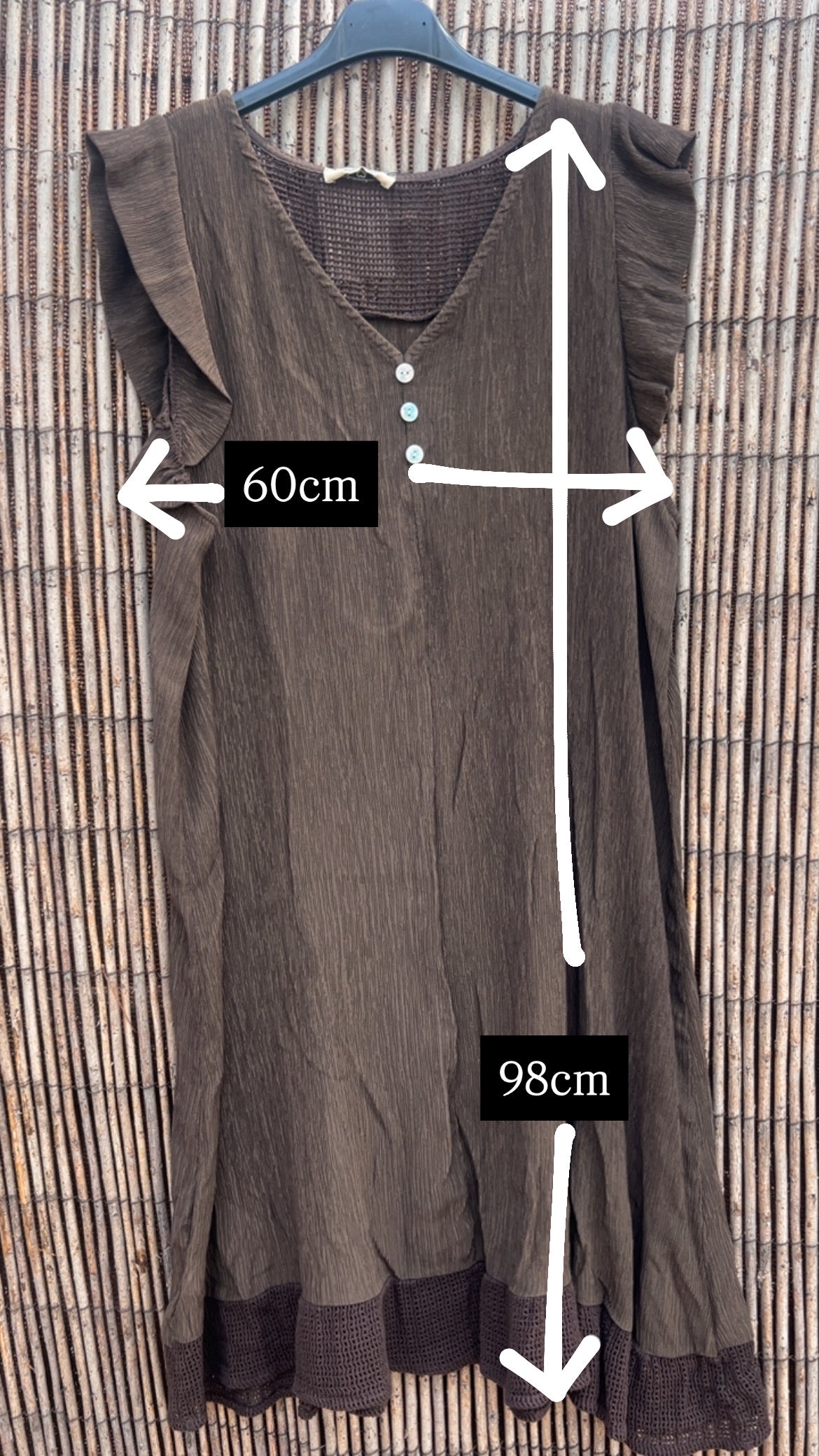 Vestido marino detalle tres botones