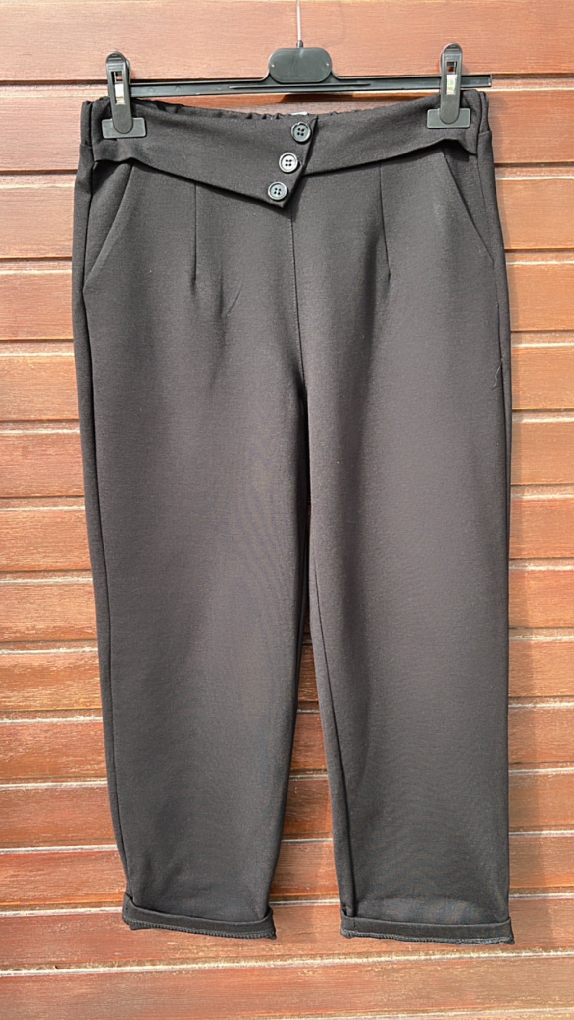 Pantalón tres botones