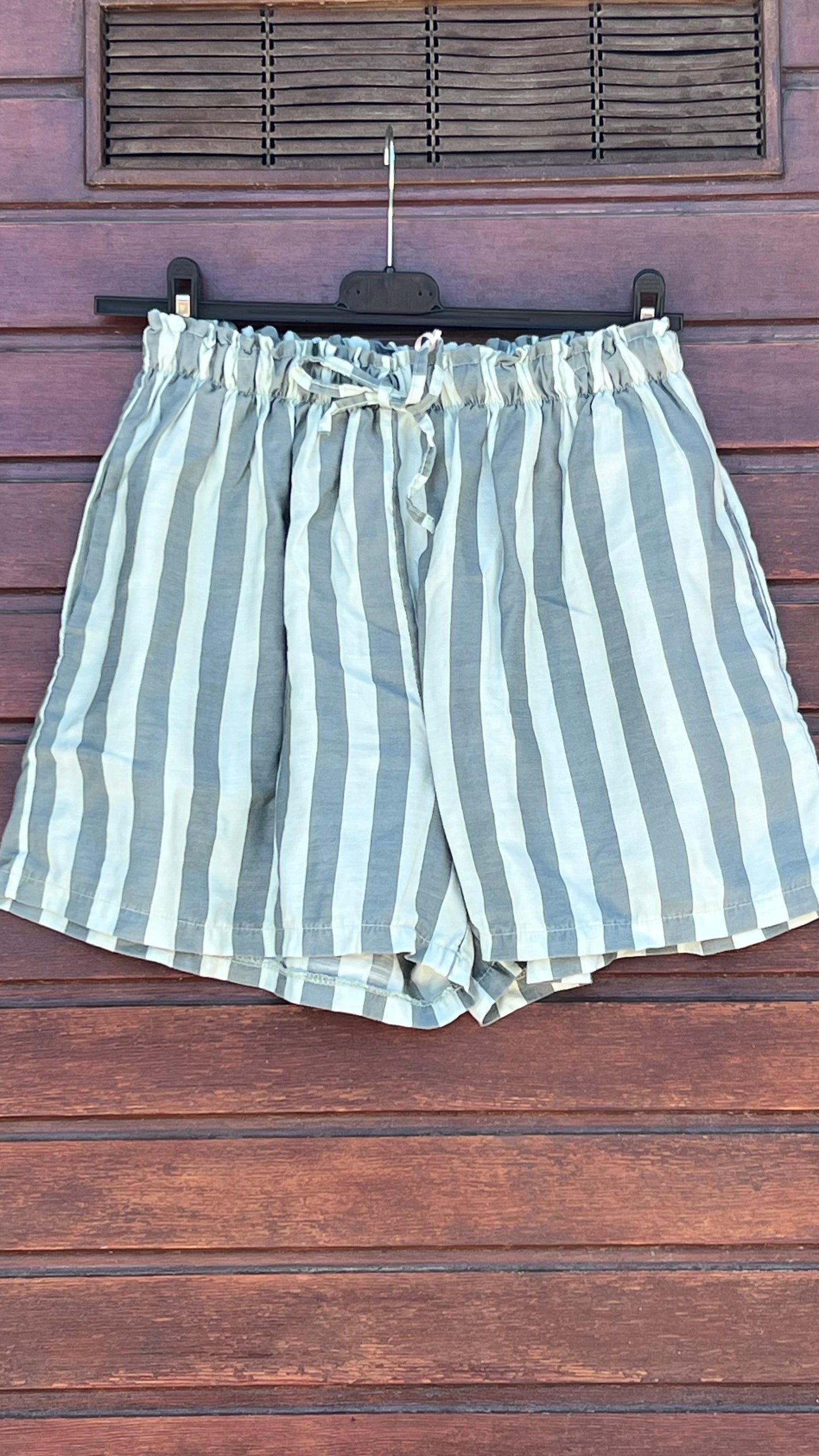 Pantalón rayas verdes
