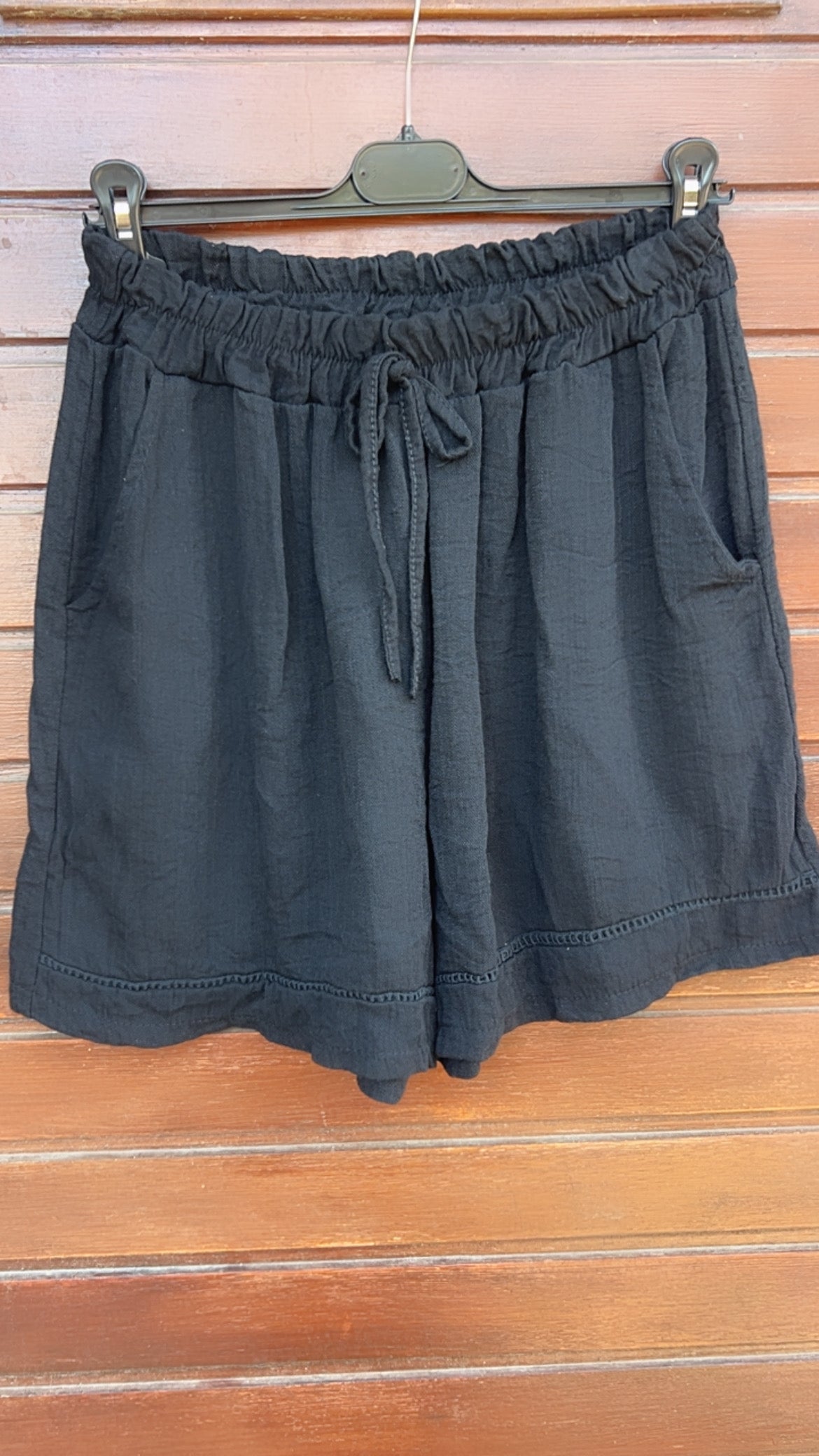 Pantalón corto negro