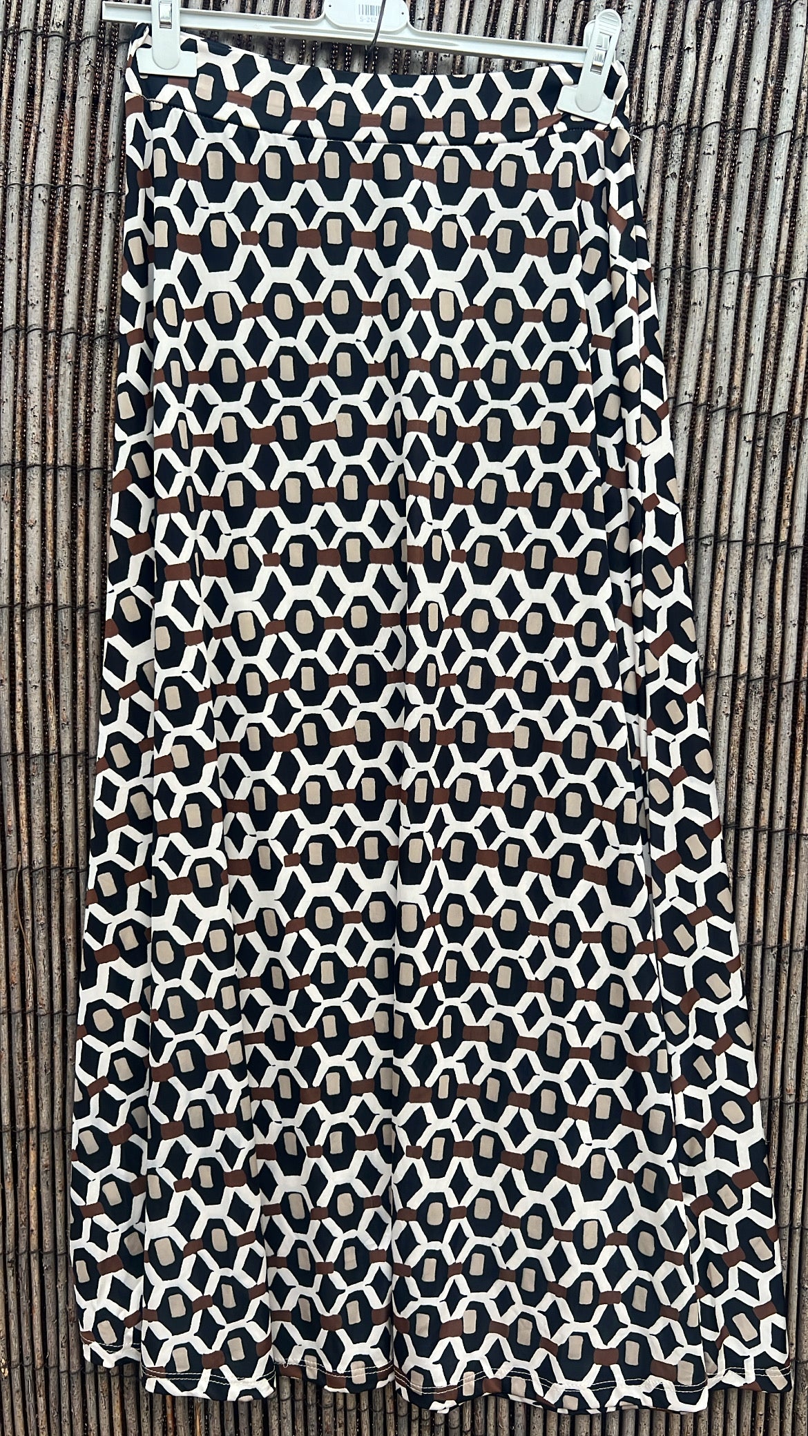 Falda licra fria negro y beige