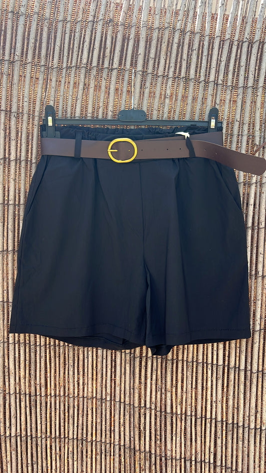 Bermuda corta negro