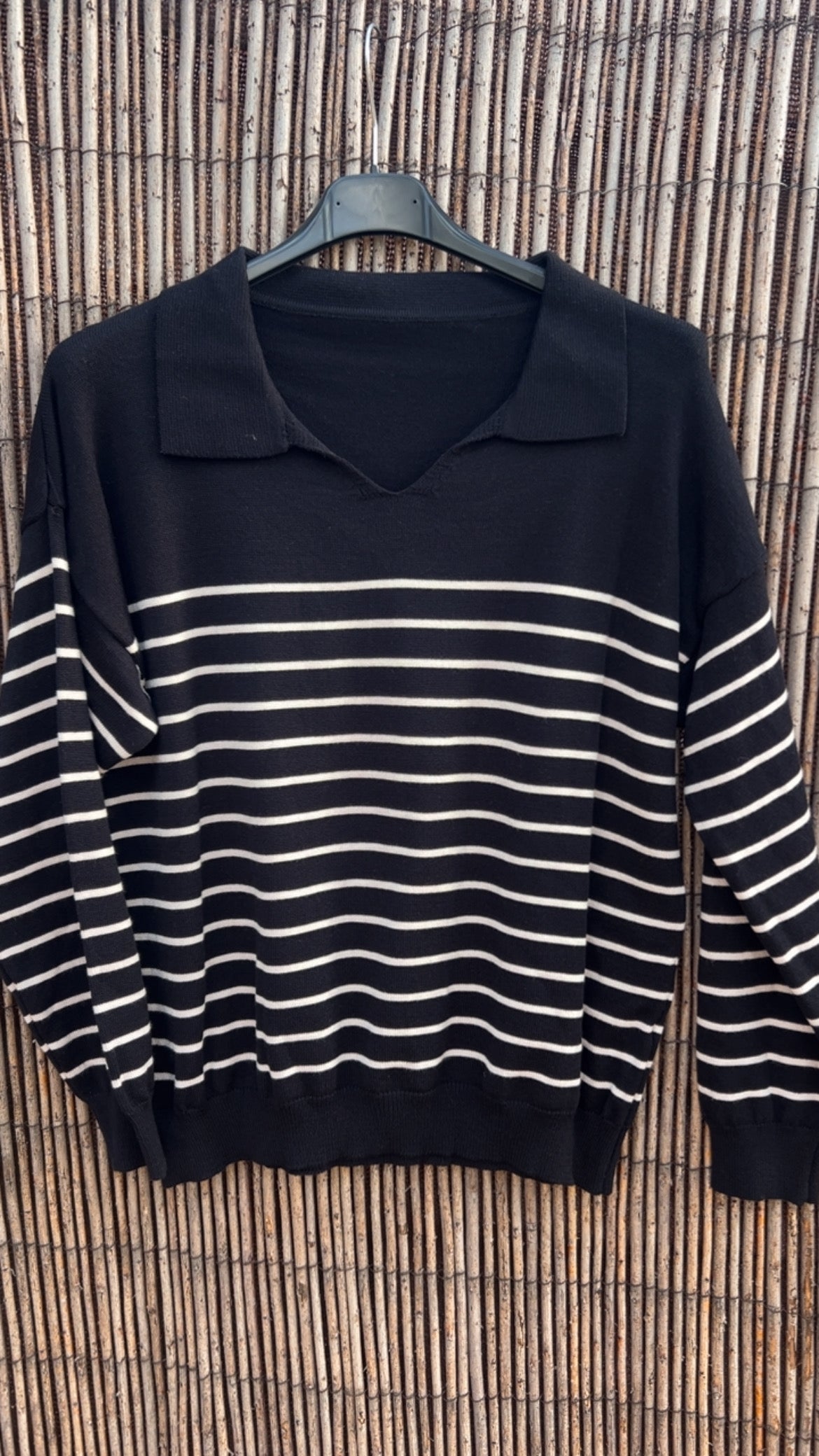 Polo negro rayas