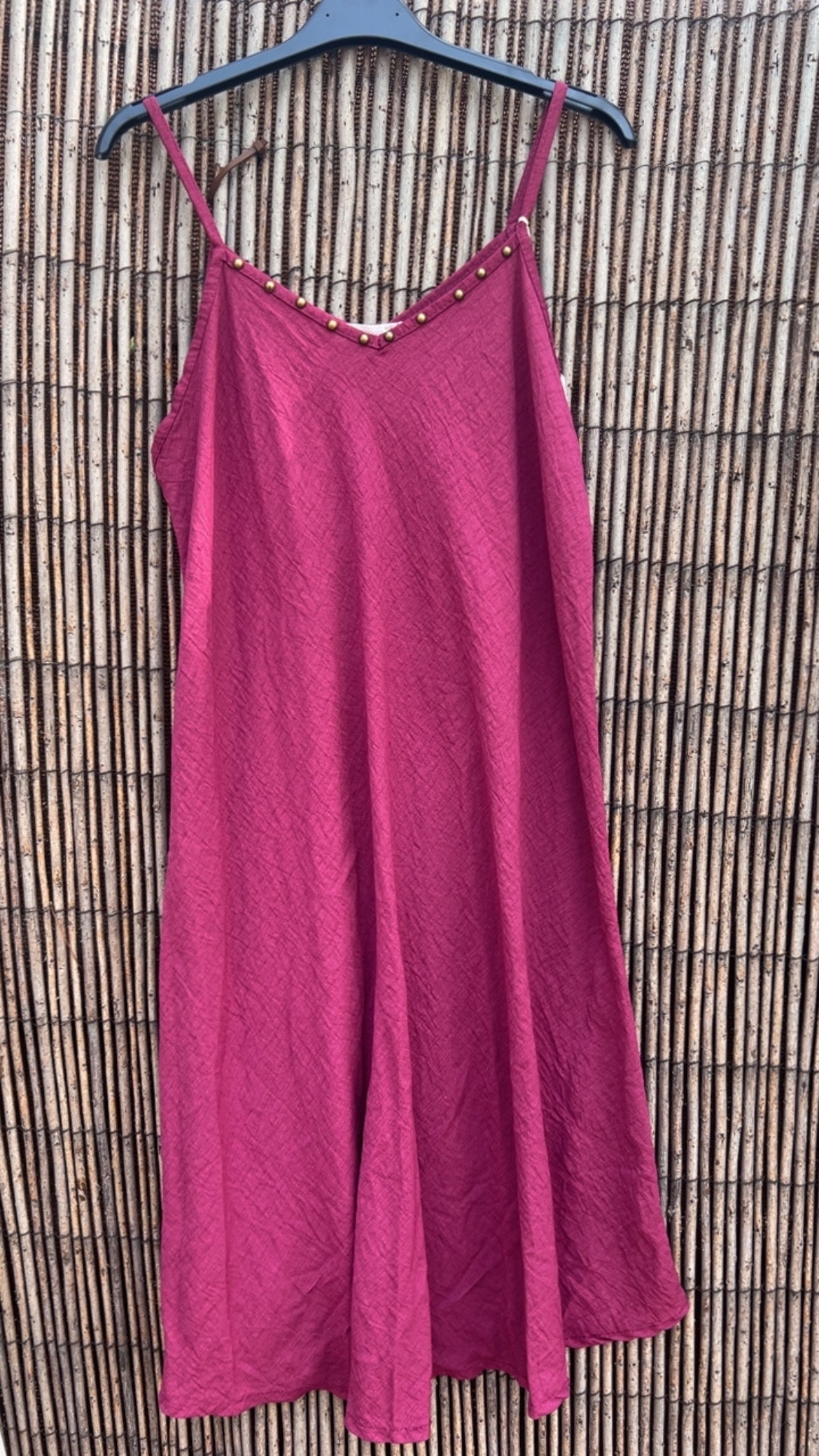 Vestido tachuelas buganvilla
