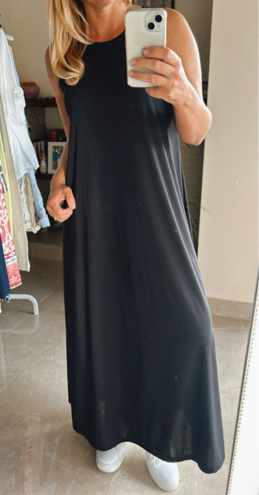 Vestido negro licra fria