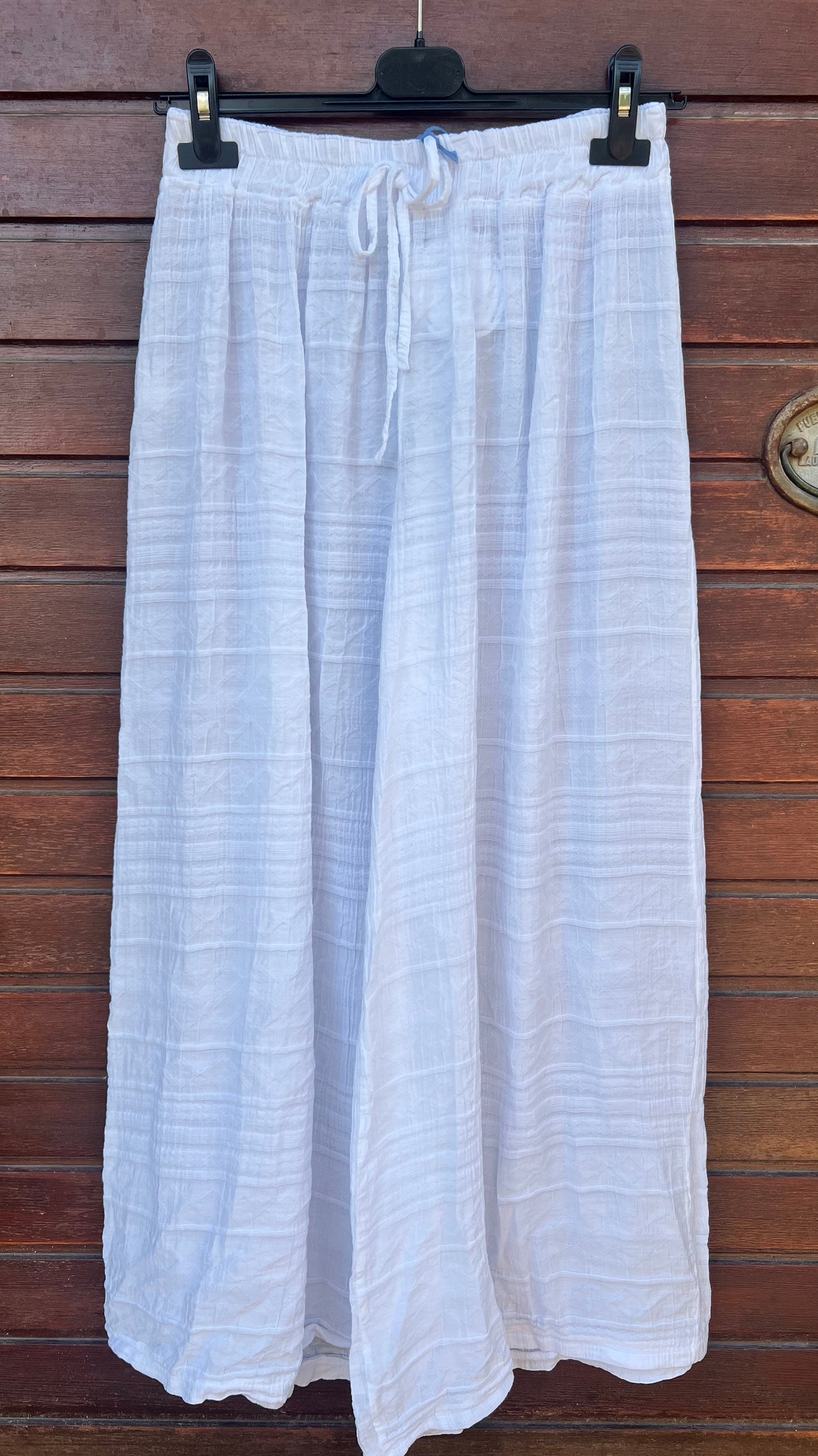 Pantalón blanco cenefa