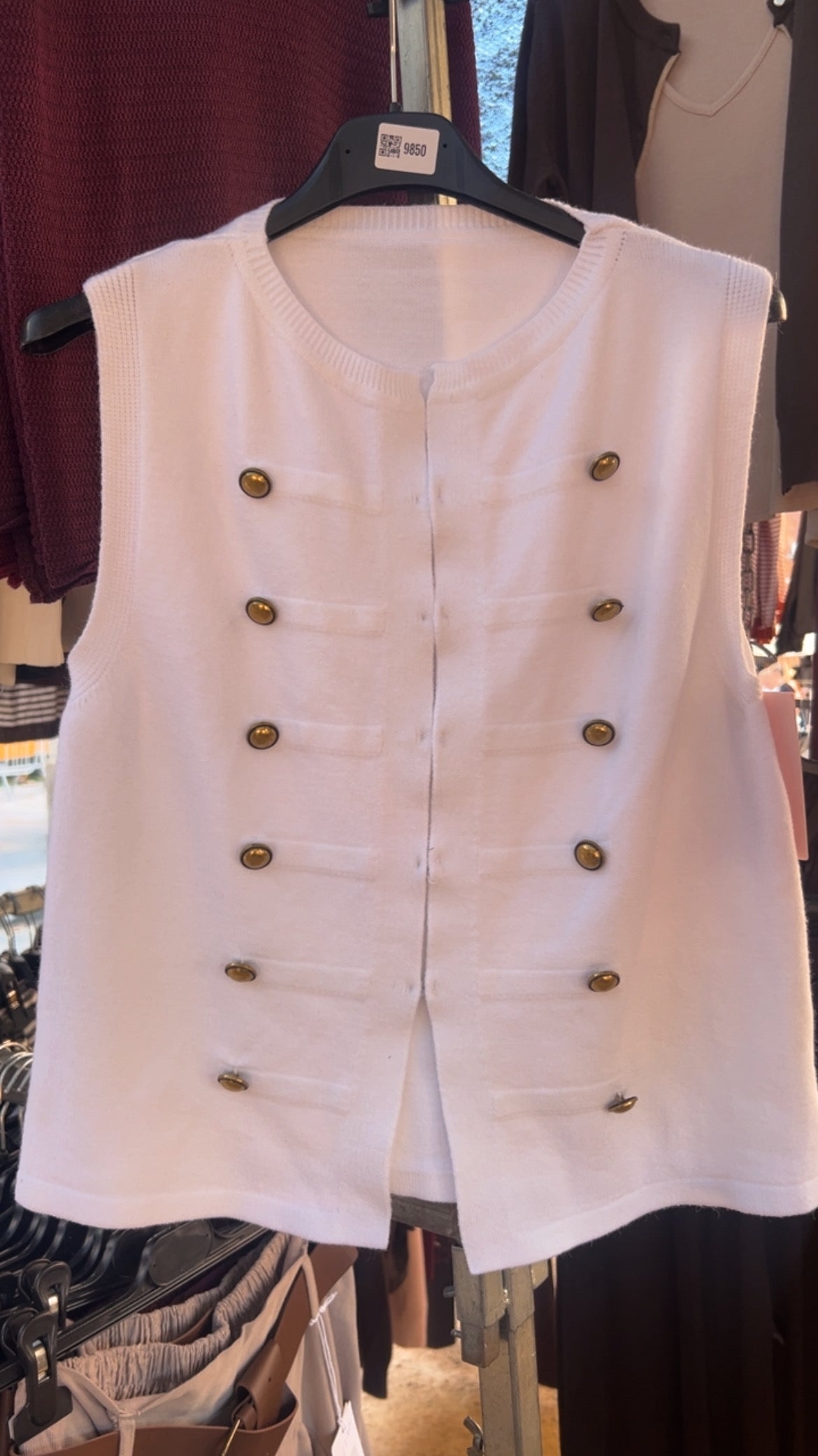 Chaleco botones blanco