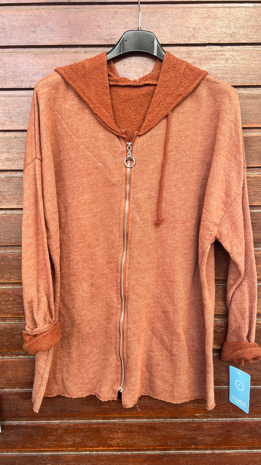 Sudadera camel con cremallera