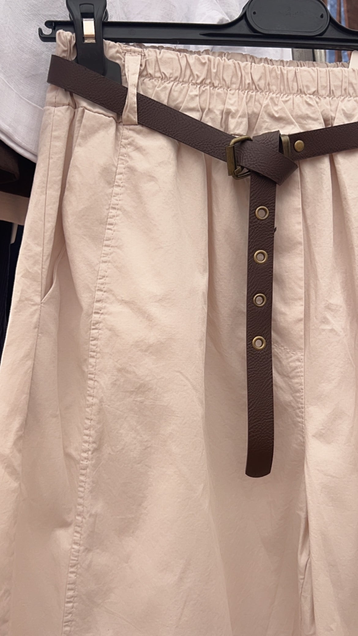 Pantalón globo beige