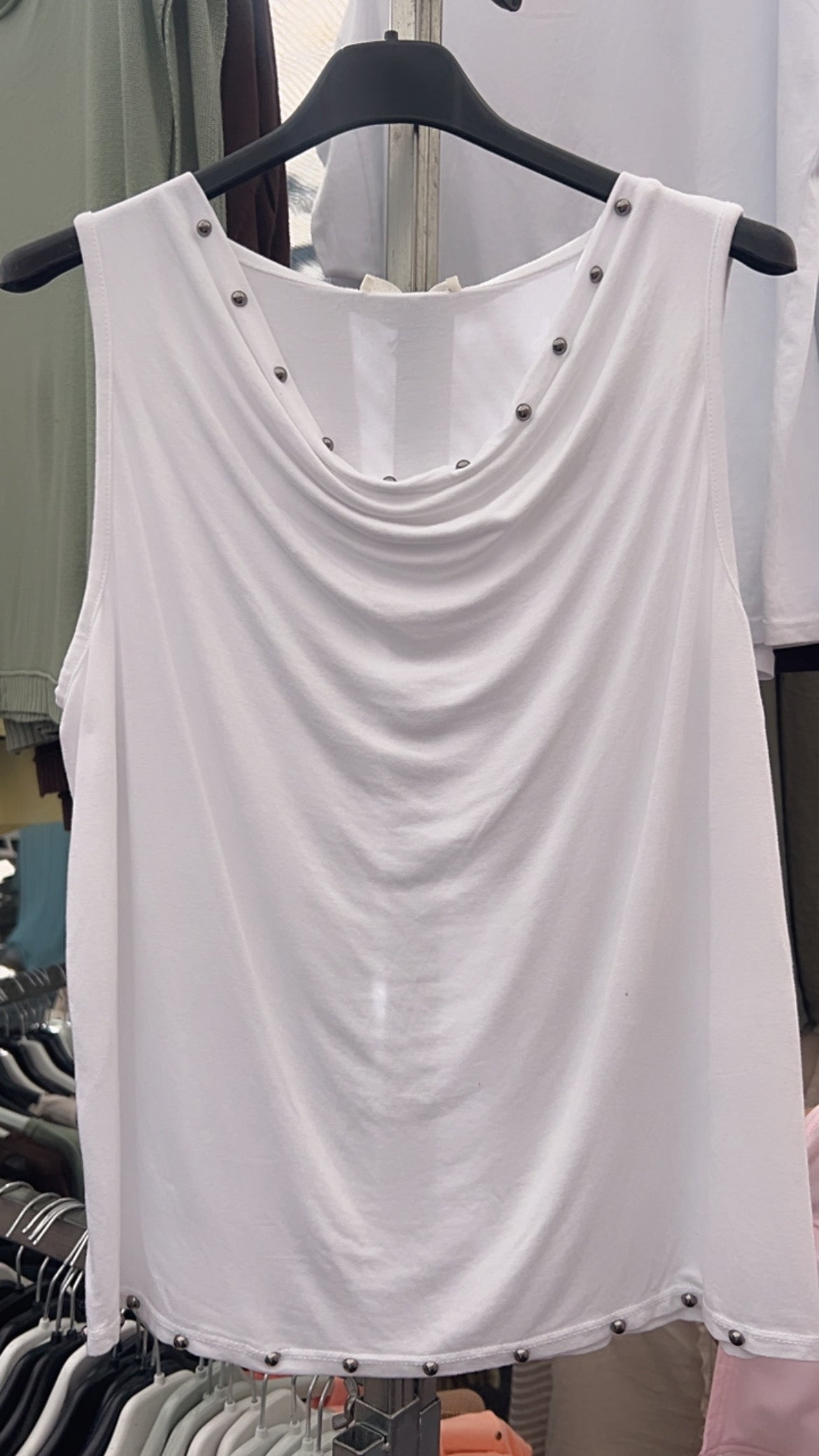 Top drapeado blanco