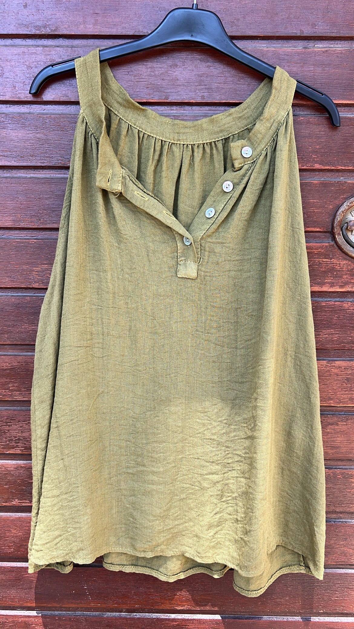 Halter botones pistacho