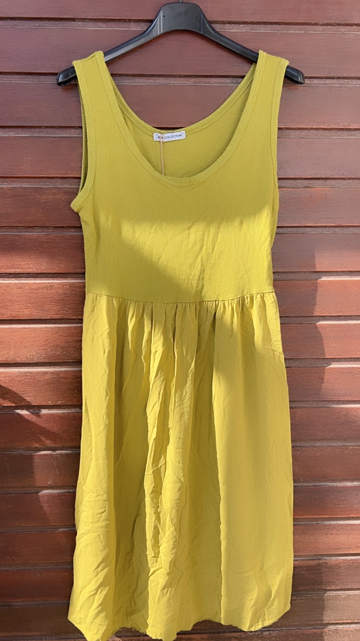 Vestido pistacho punto y viscosa