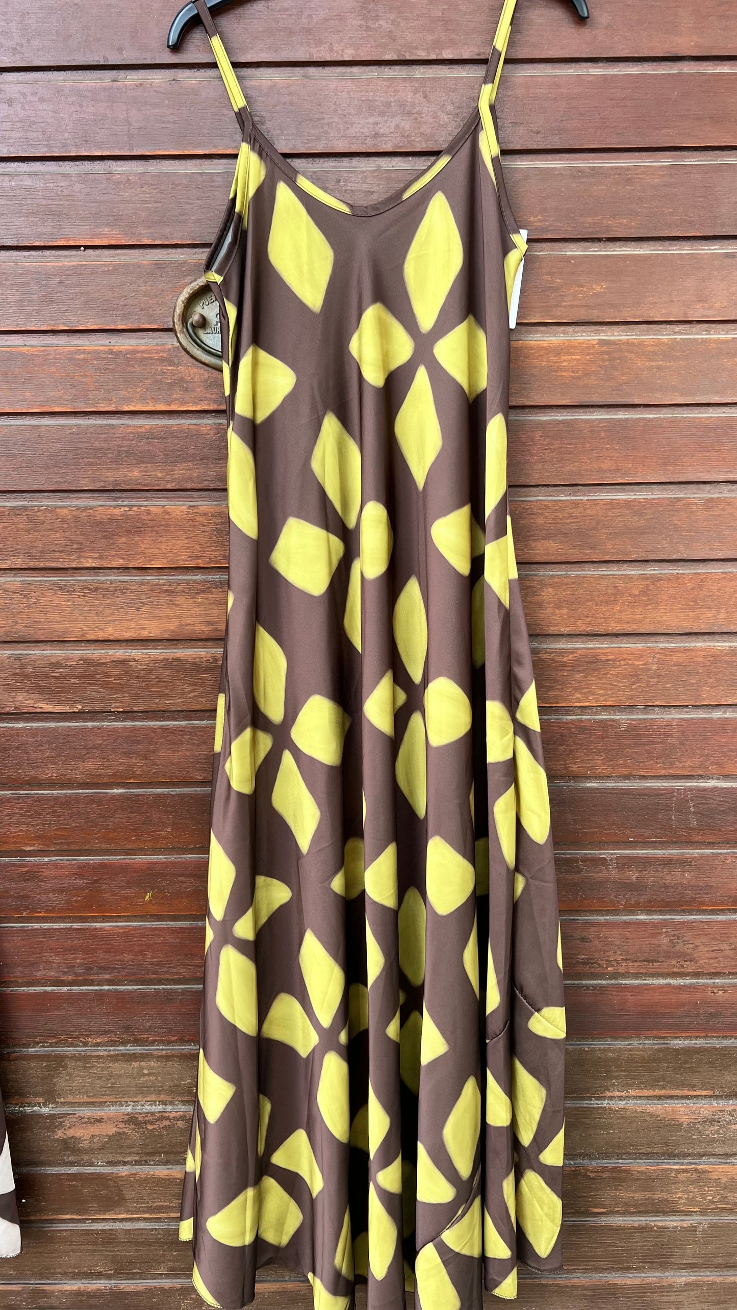 Vestido raso estampado xoco y pistacho