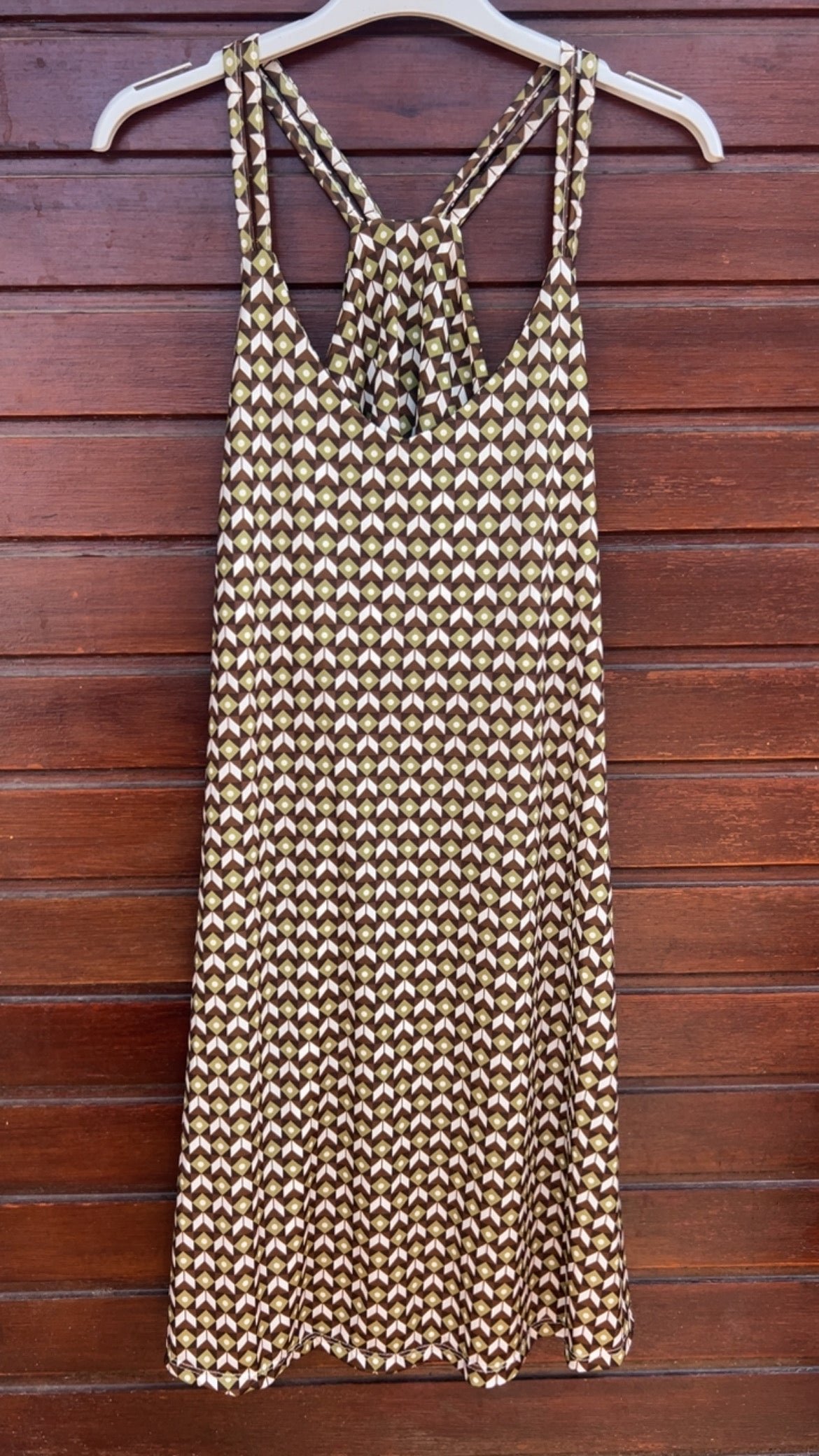 Vestido pistacho espalda nadadora