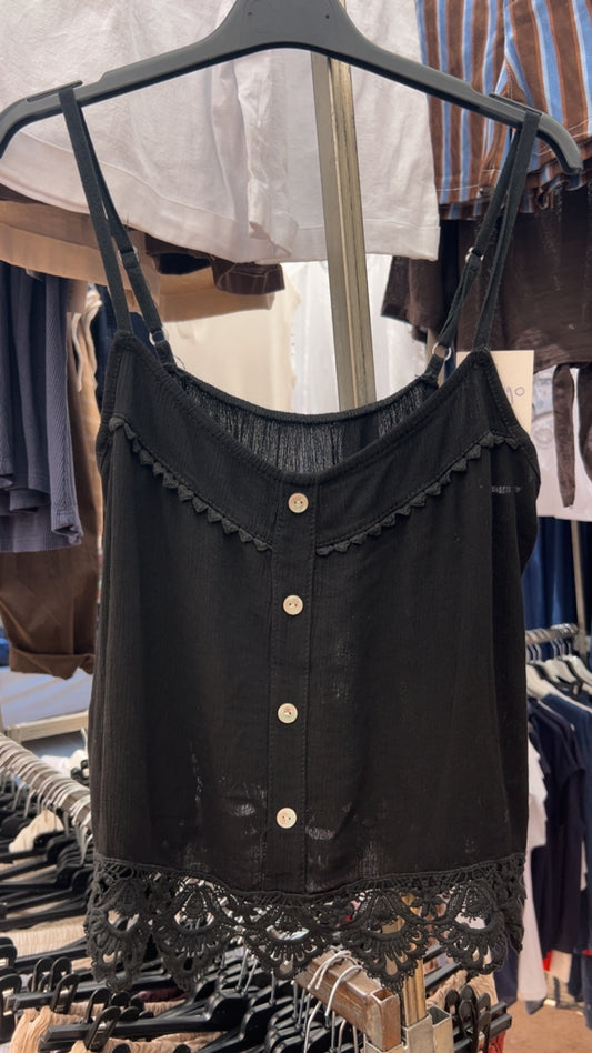 Top puntilla negro