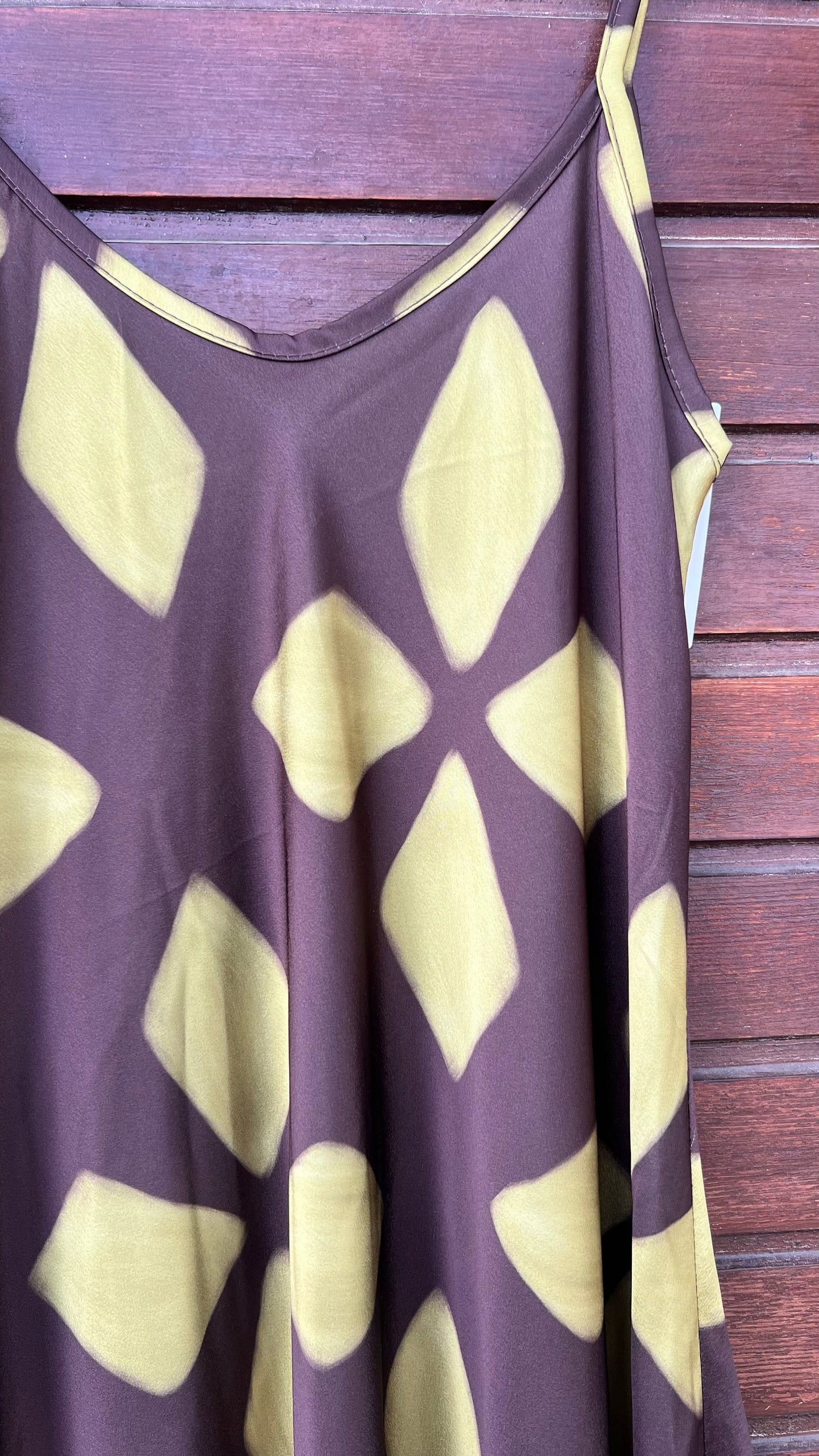 Vestido raso estampado xoco y pistacho