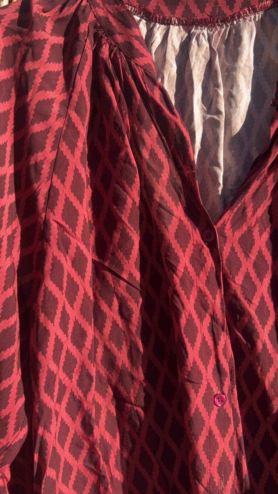 Camisa granate rombos