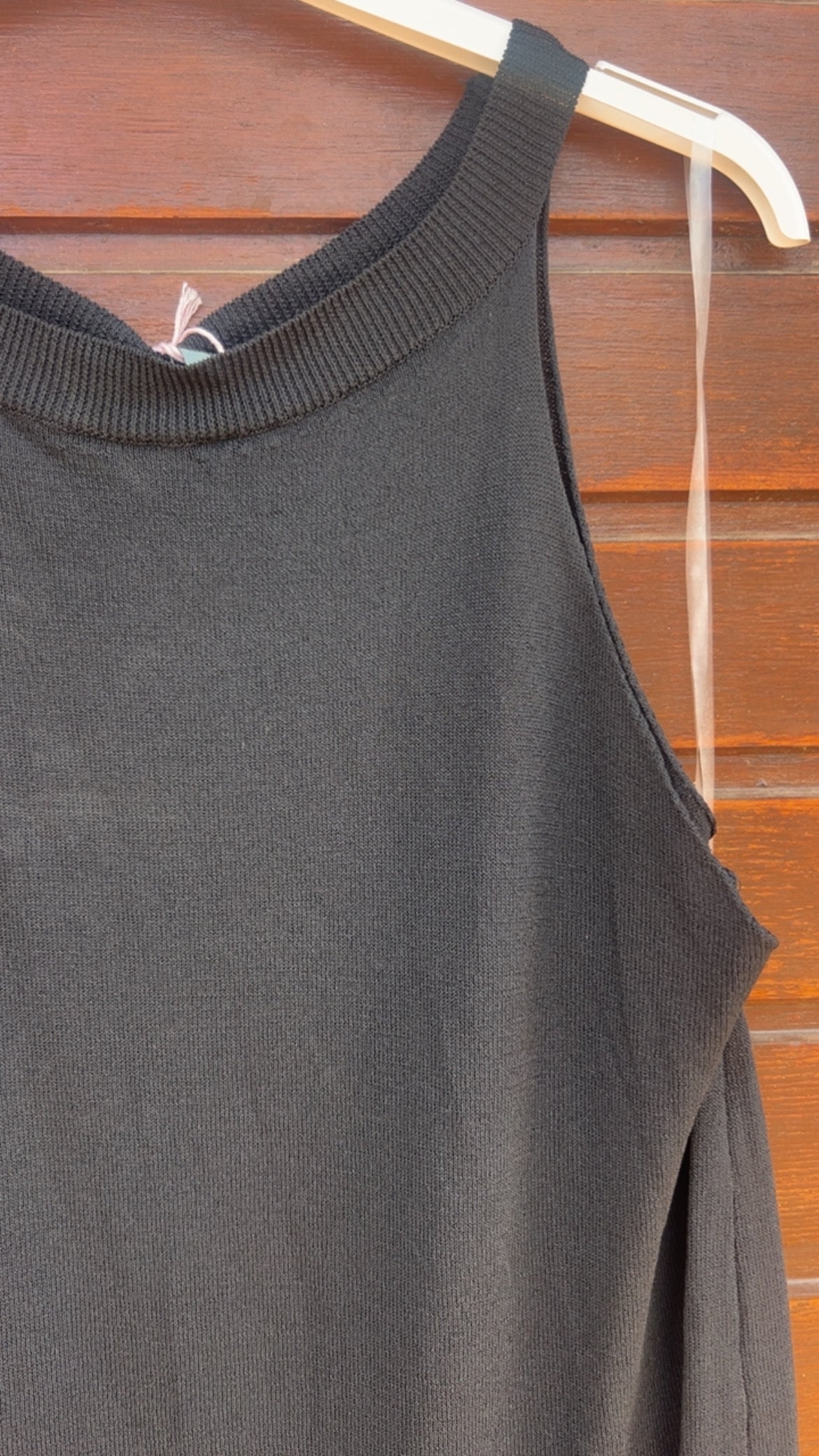 Top halter negro