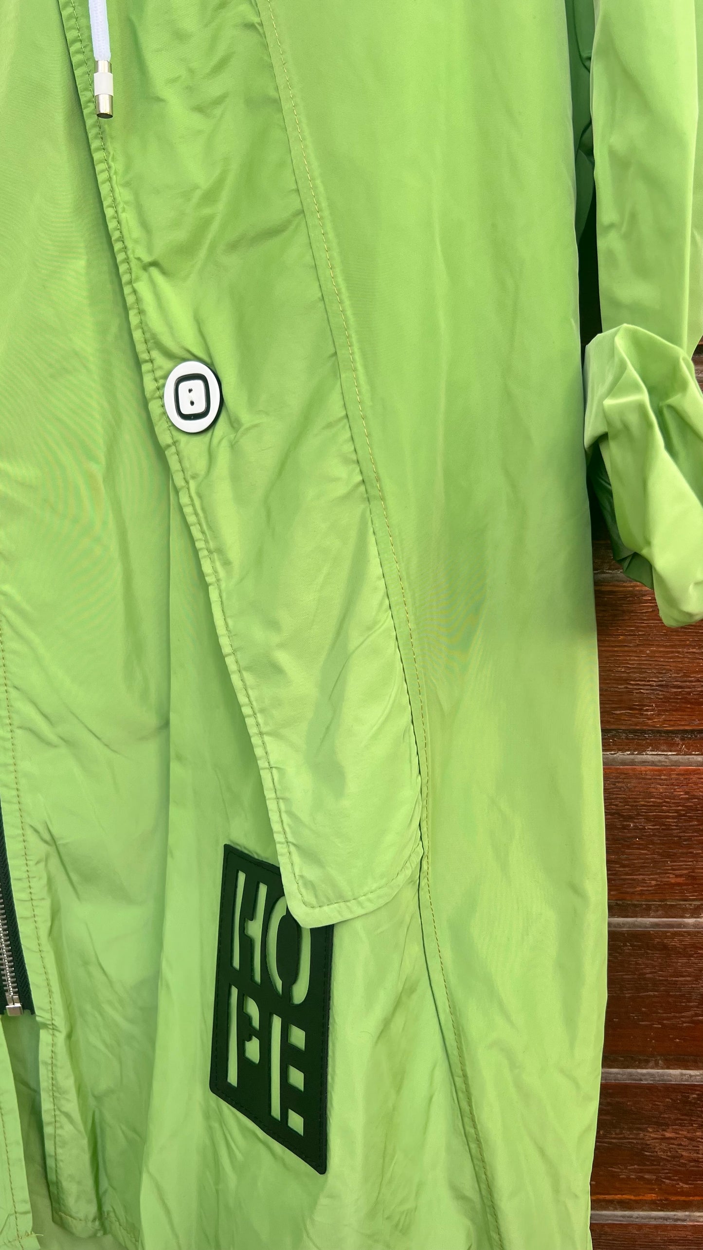 Chaqueta verde botones