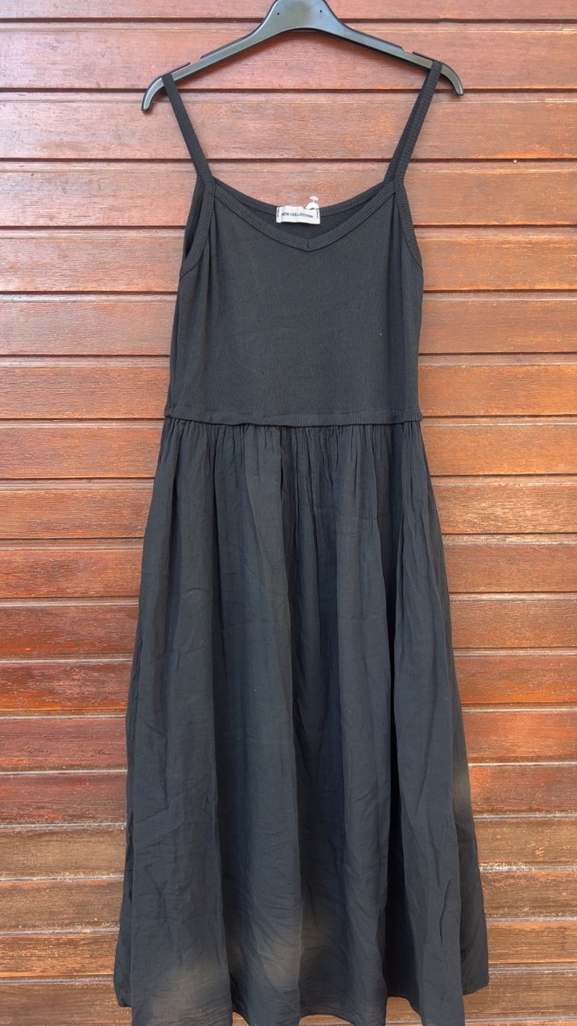 Vestido negro tirantes
