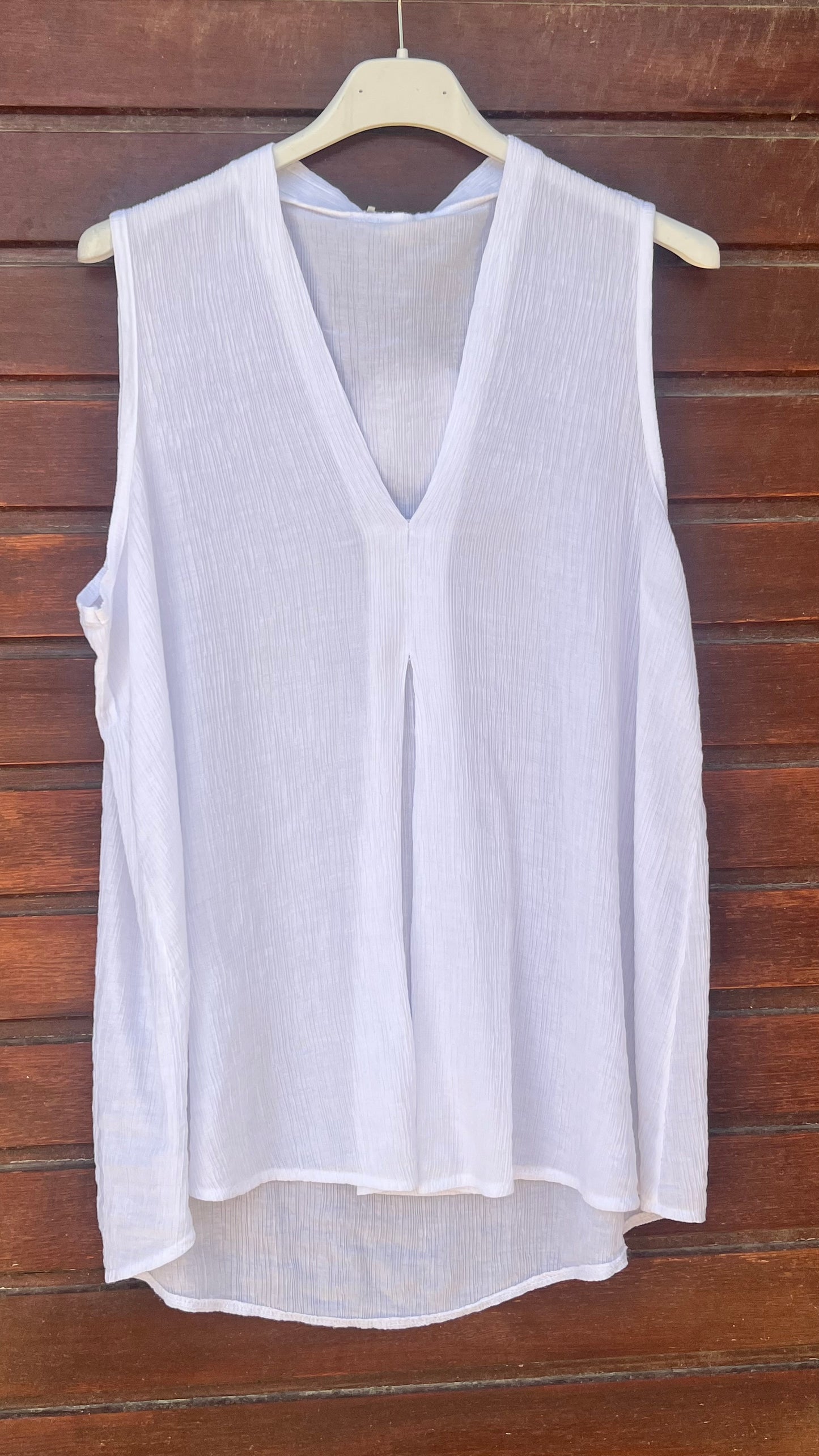 Blusa blanca pico