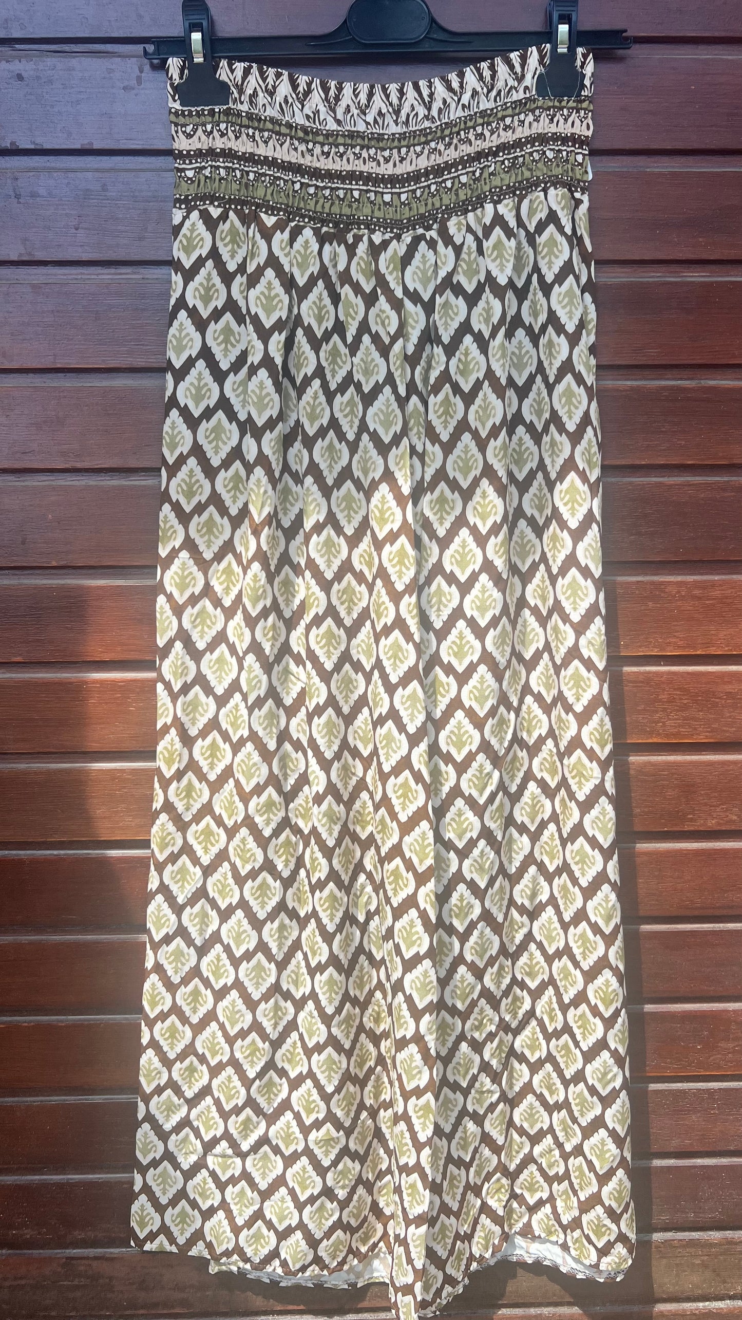 Pantalón estampado xoco y caki