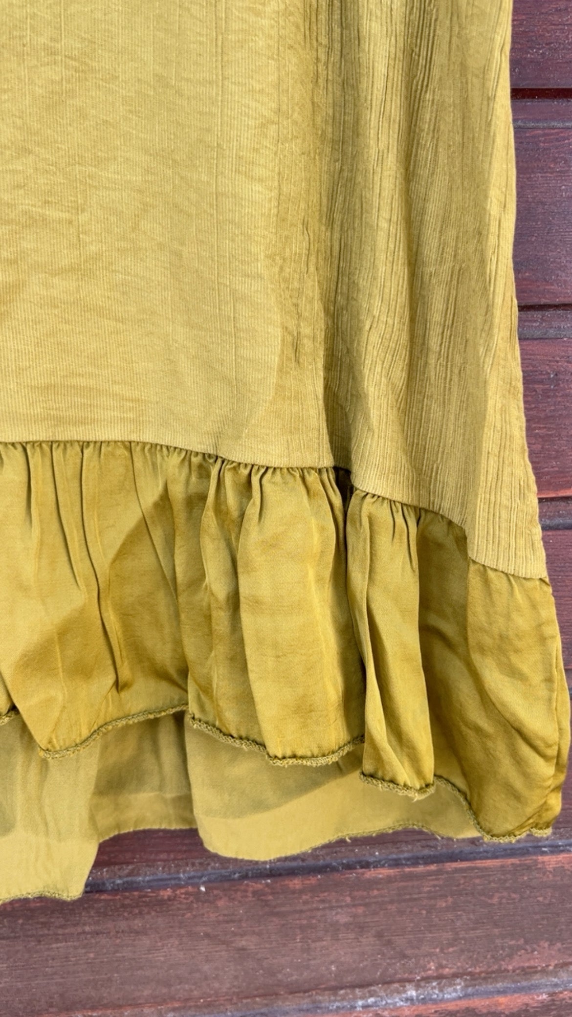 Vestido bambula pistacho detalle satinado