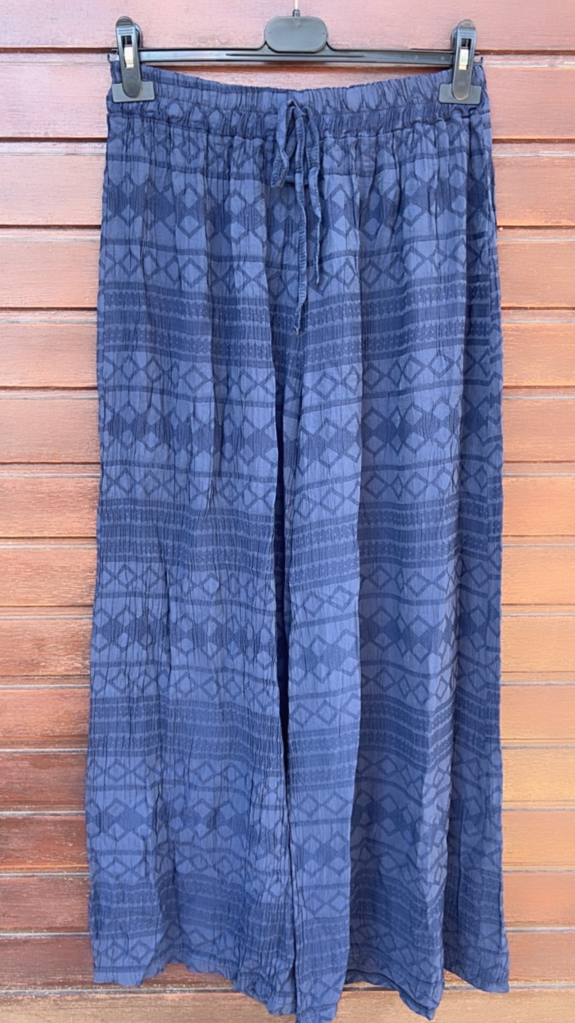 Pantalón marino cenefa