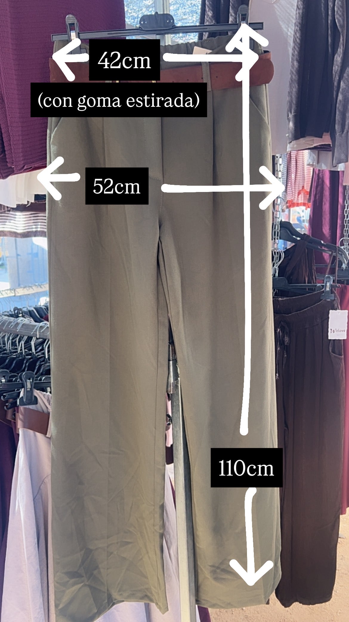 Pantalón beige palazzo