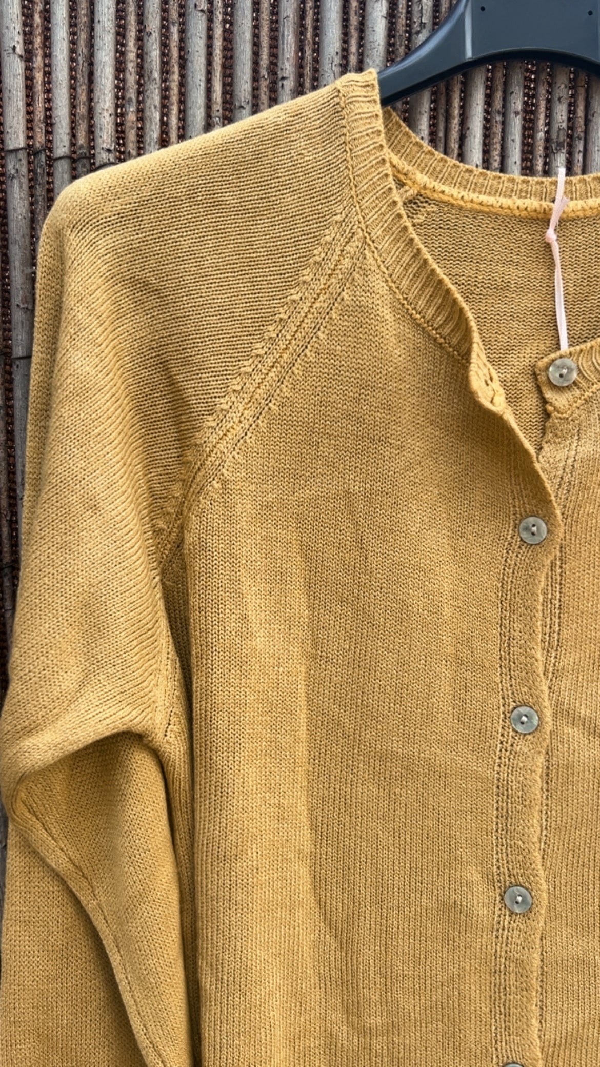 Chaqueta botones mostaza