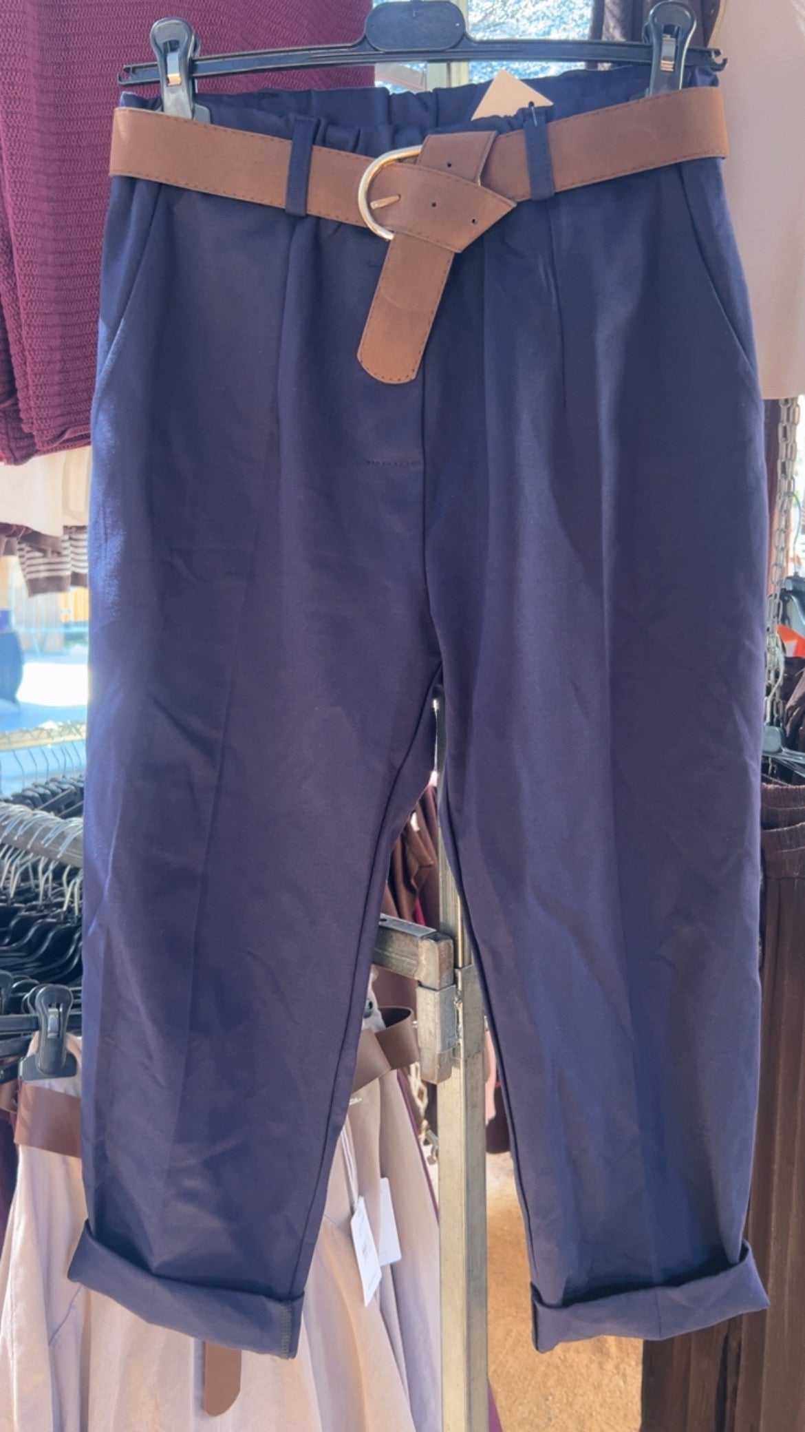 Pantalón marino punto roma