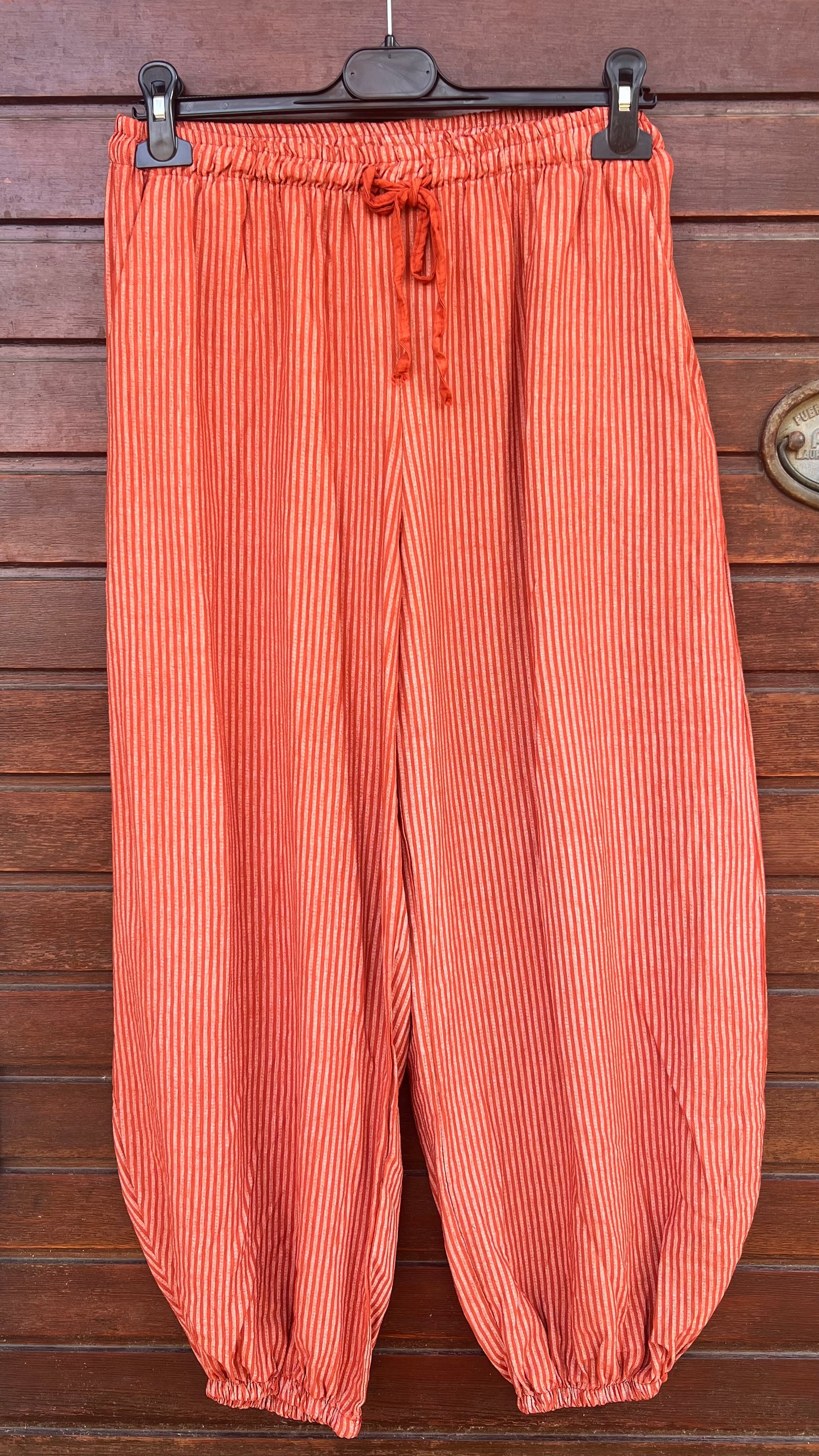 Pantalón bombacho teja
