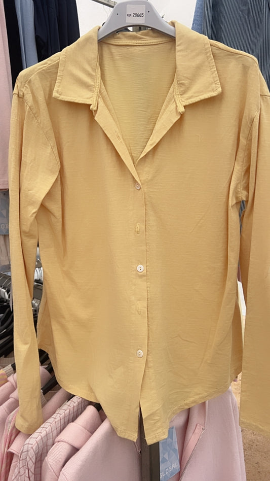 Camisa amarilla