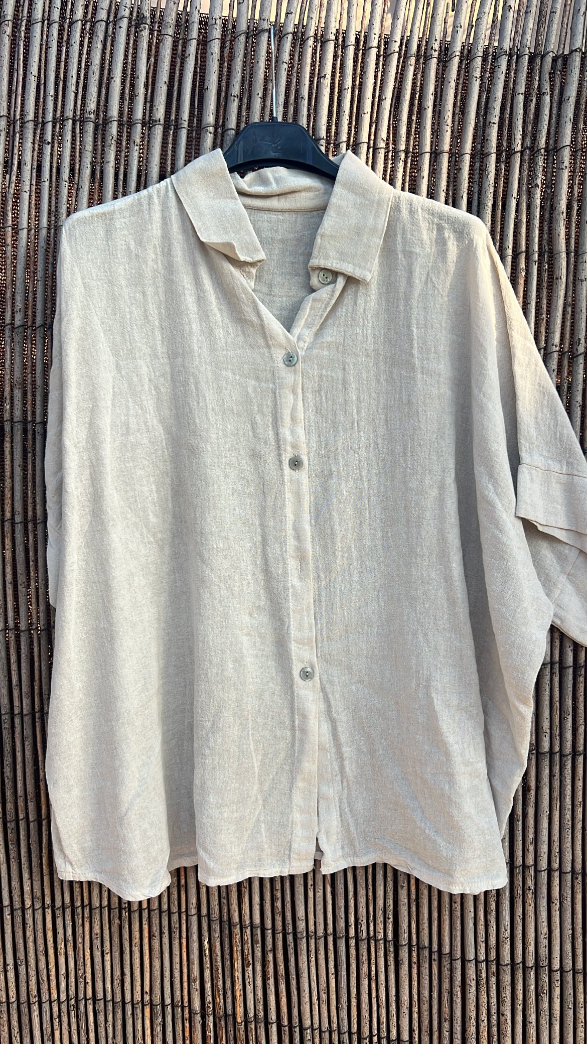 Camisa ancha beige