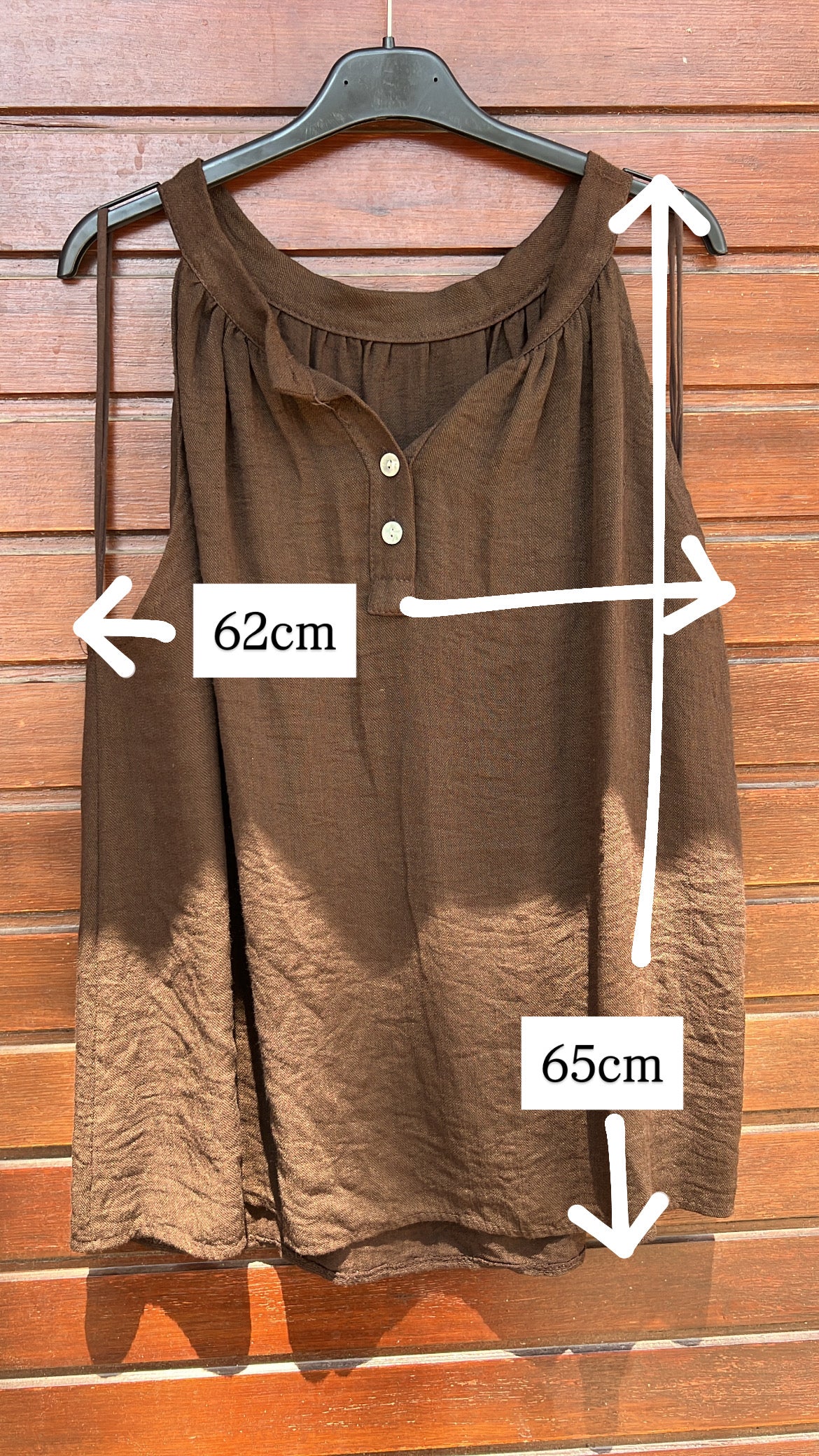 Halter botones beige