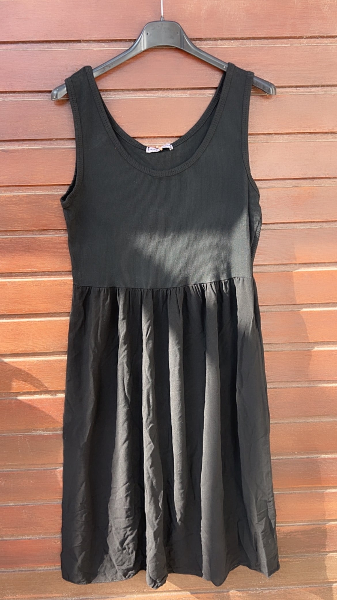 Vestido negro punto y viscosa