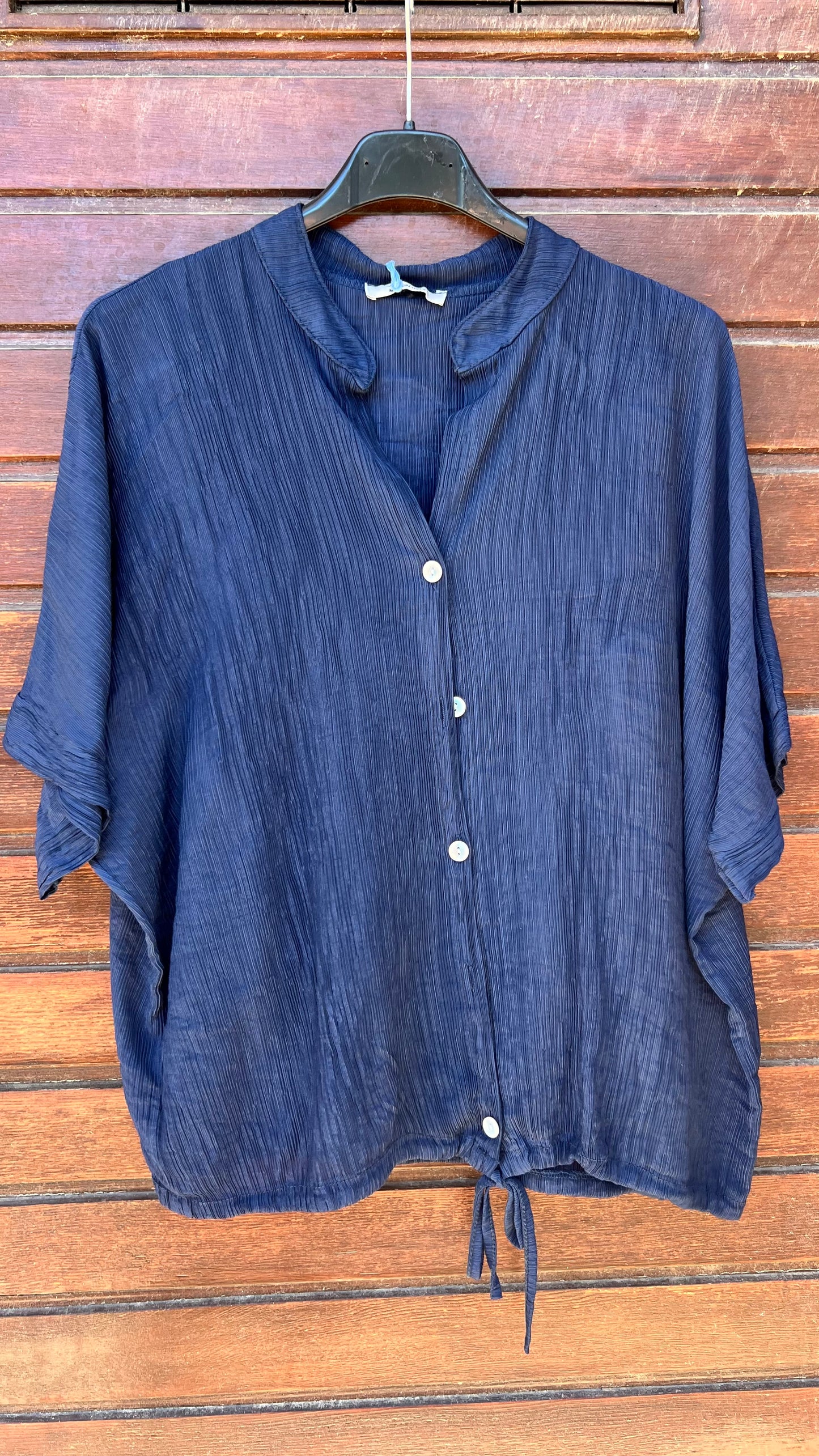 Blusa botones marino