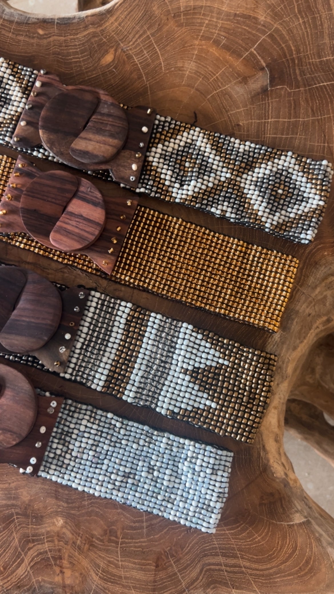 Cinturón tonos dorado/ plata