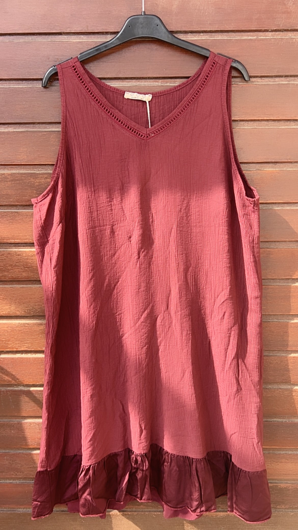 Vestido bambula burdeos detalle satinado