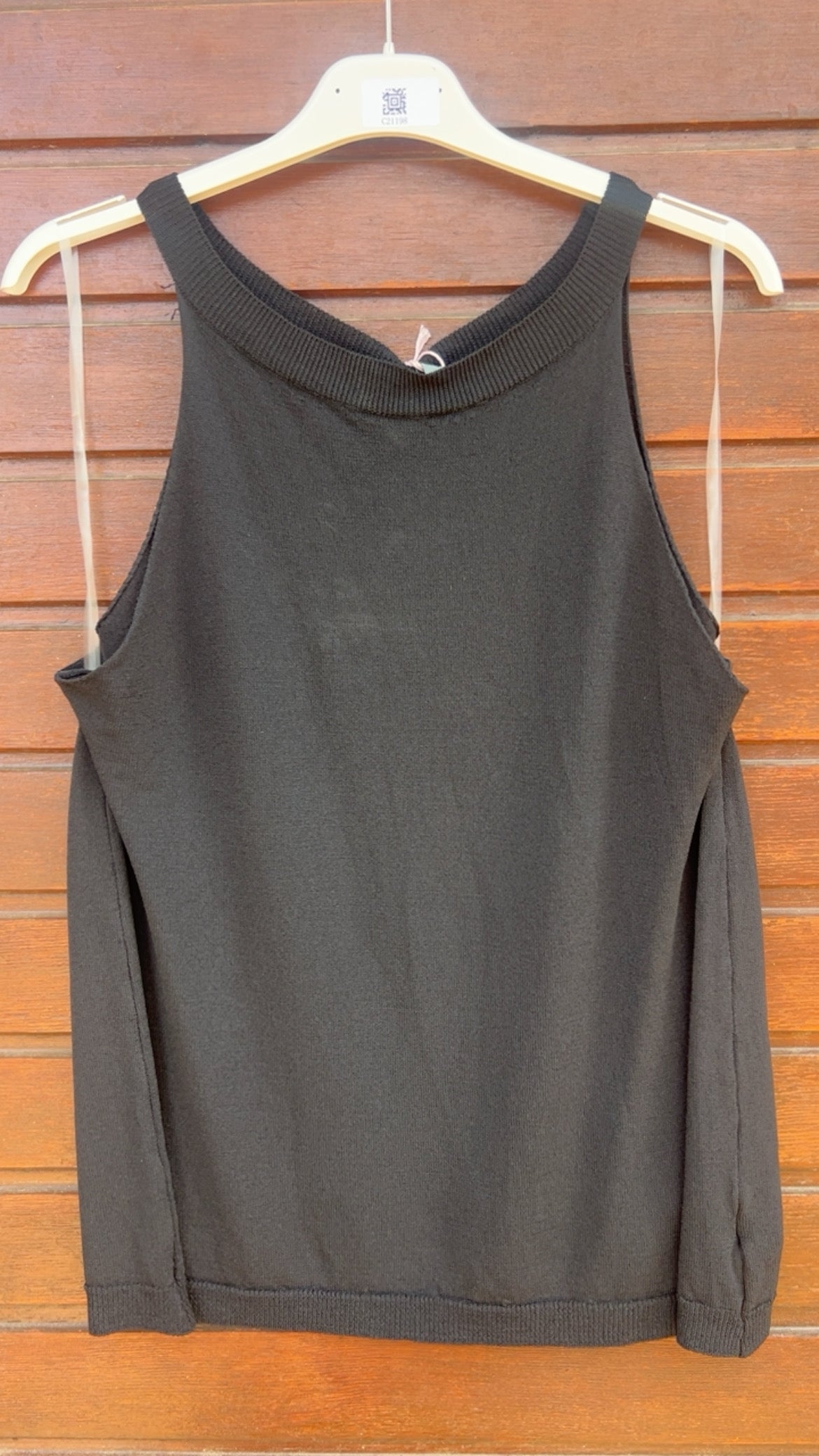 Top halter negro