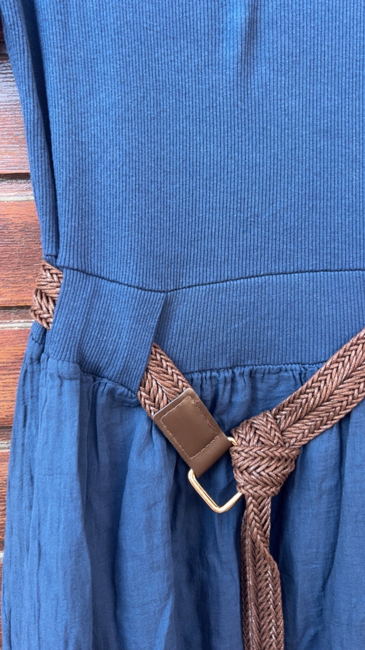Vestido marino con cinturón