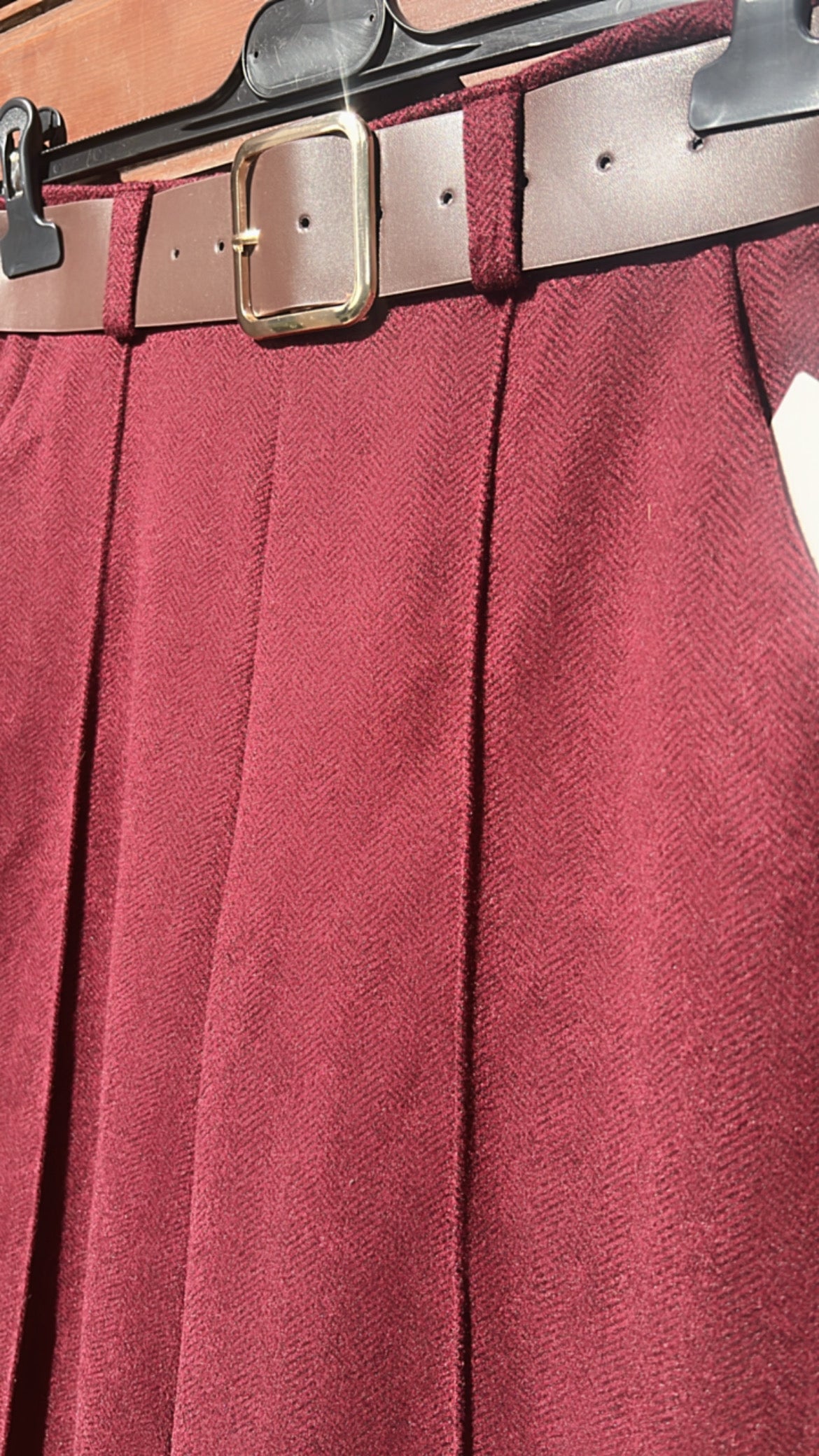 Pantalón granate espiga