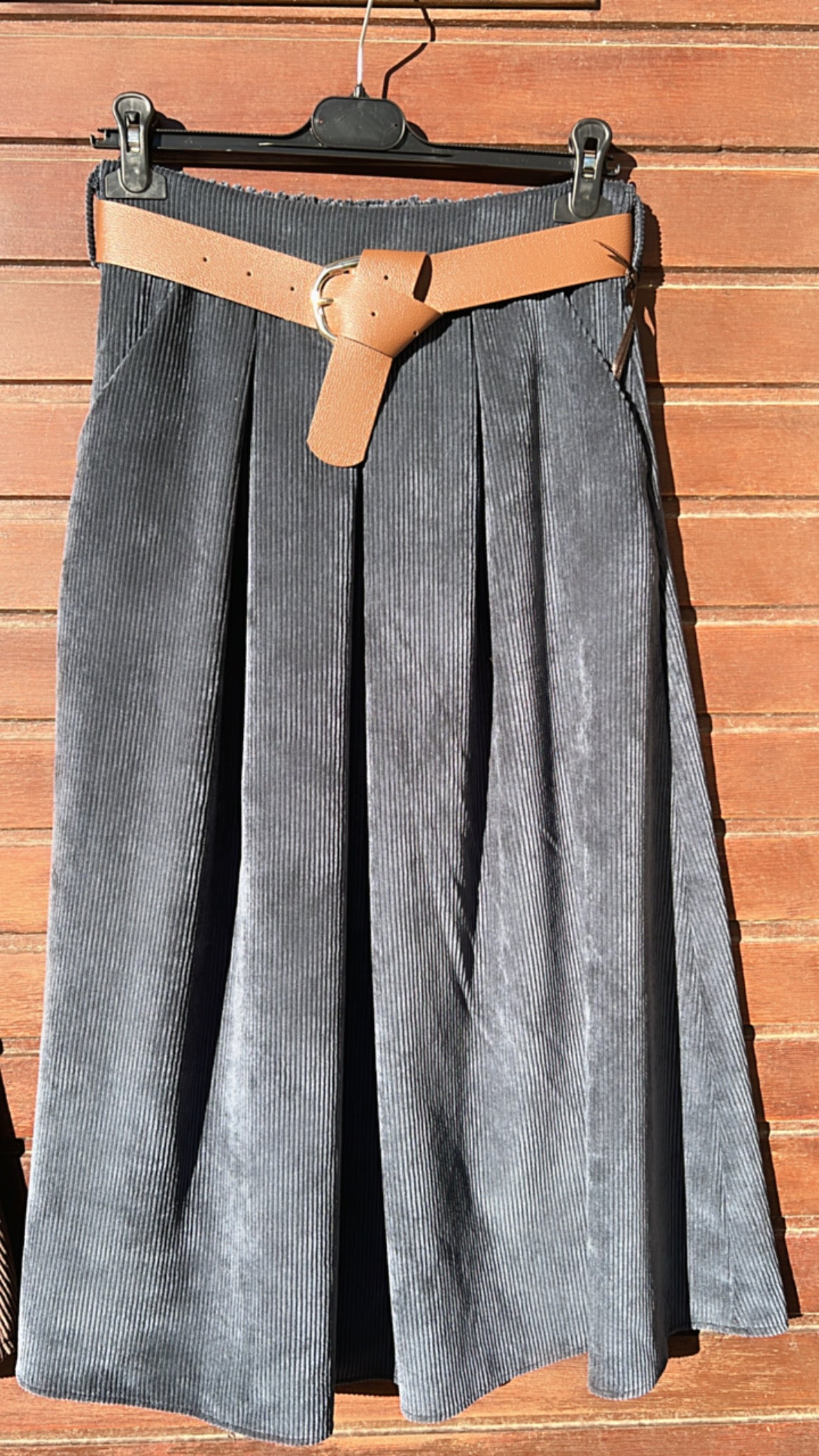 Falda micropana marino