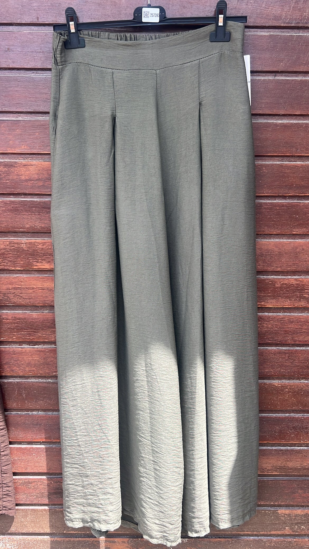 Pantalón pinzas caki