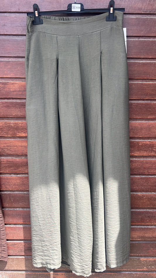 Pantalón pinzas caki